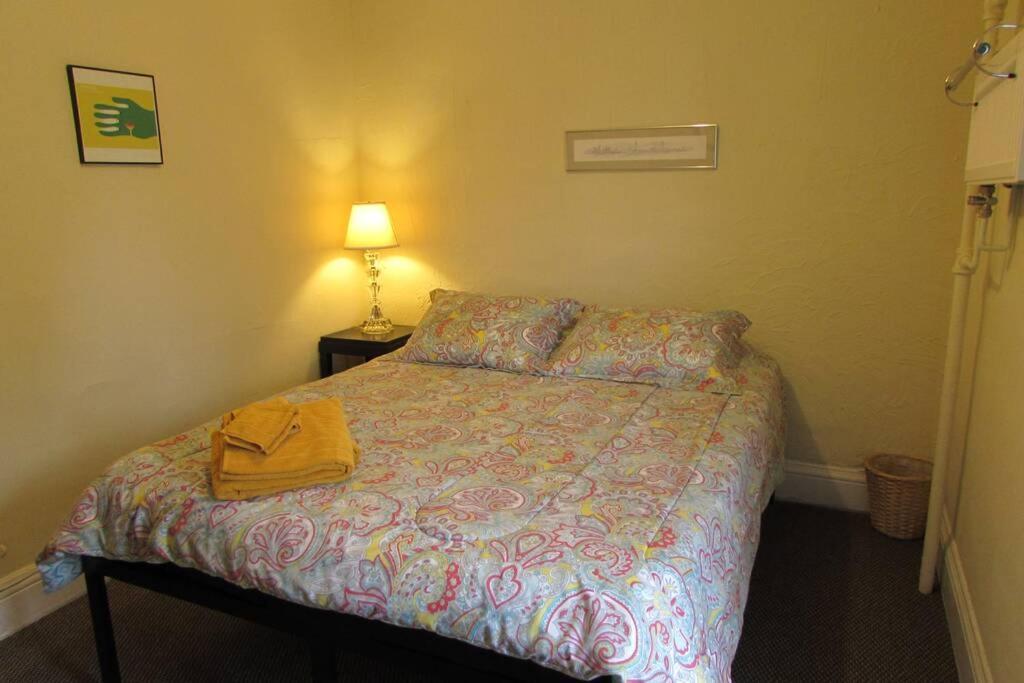Great Gorge Guesthouse - Walk To The Falls, The Casino And All Downtown Restaurants - Across From The Aquarium Niagarawatervallen Buitenkant foto